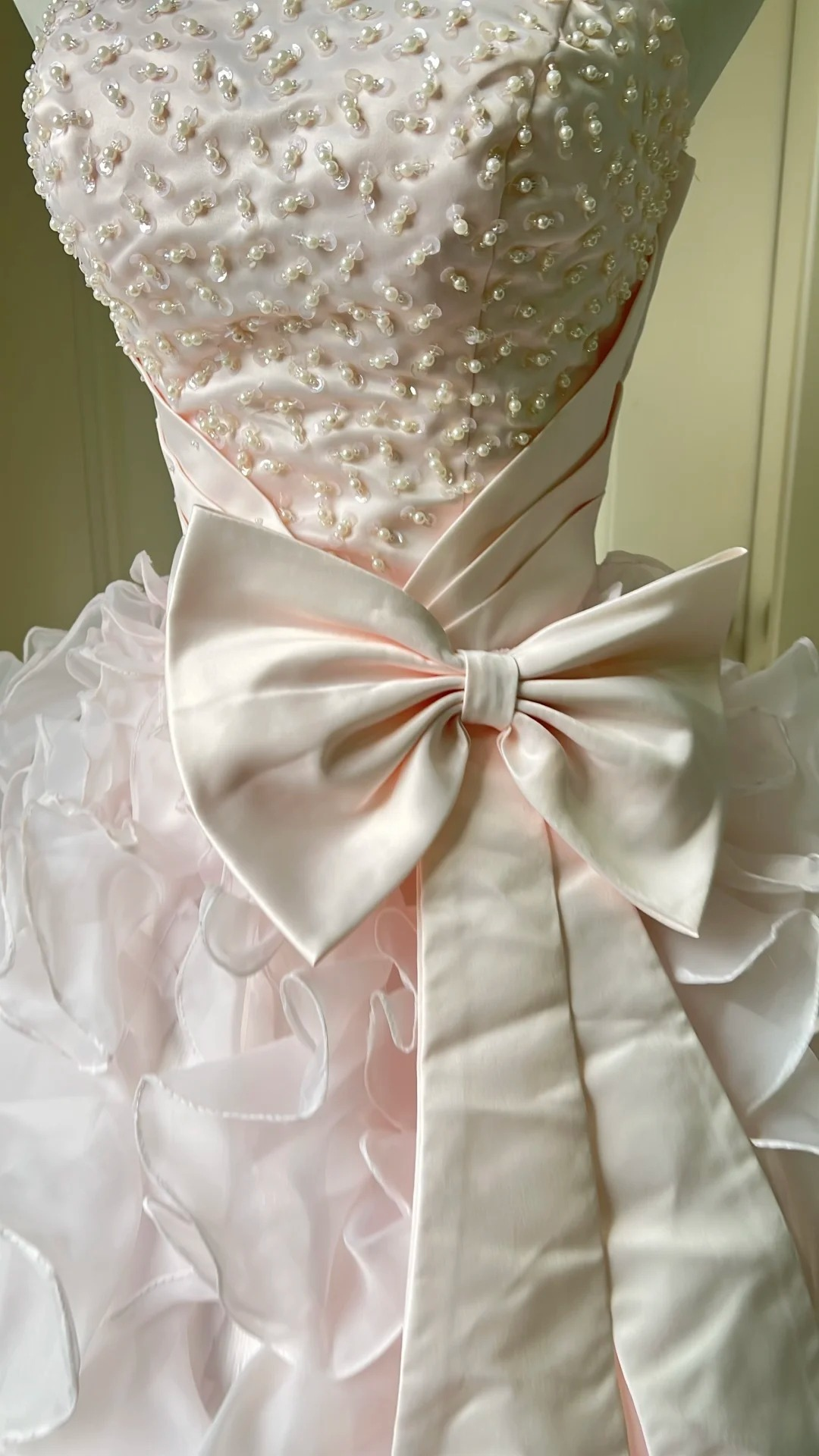 Ideen für ein Sweet-16-Kleid, Ballkleid, trägerlos, rosa, mit gestuften Lagen, Ballkleid für den sechzehnten Geburtstag, Kleid RC0742