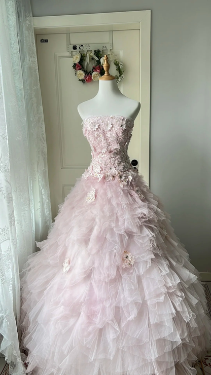 Kleider für die Sweet 16, Ballkleid, trägerlos, Rosa mit gestuften Lagen, Spitzenballkleid, Kleider zum 16. Geburtstag RC0743