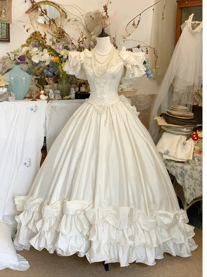 Elegant Wedding Dress Classic White Ball Gown V Neck With Sleeves Pearls Bridal Gown for Big Day RB9431