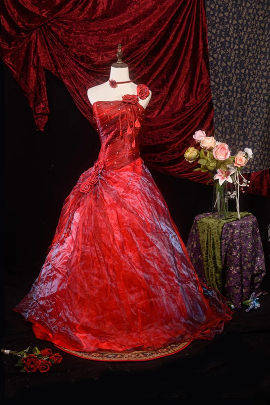 Hübsches schulterfreies Ballkleid aus rotem Organza für Quinceañera, mit Blumen verziert, für Sweet 15 Feier, Geburtstag und formelle Anlässe RB8617