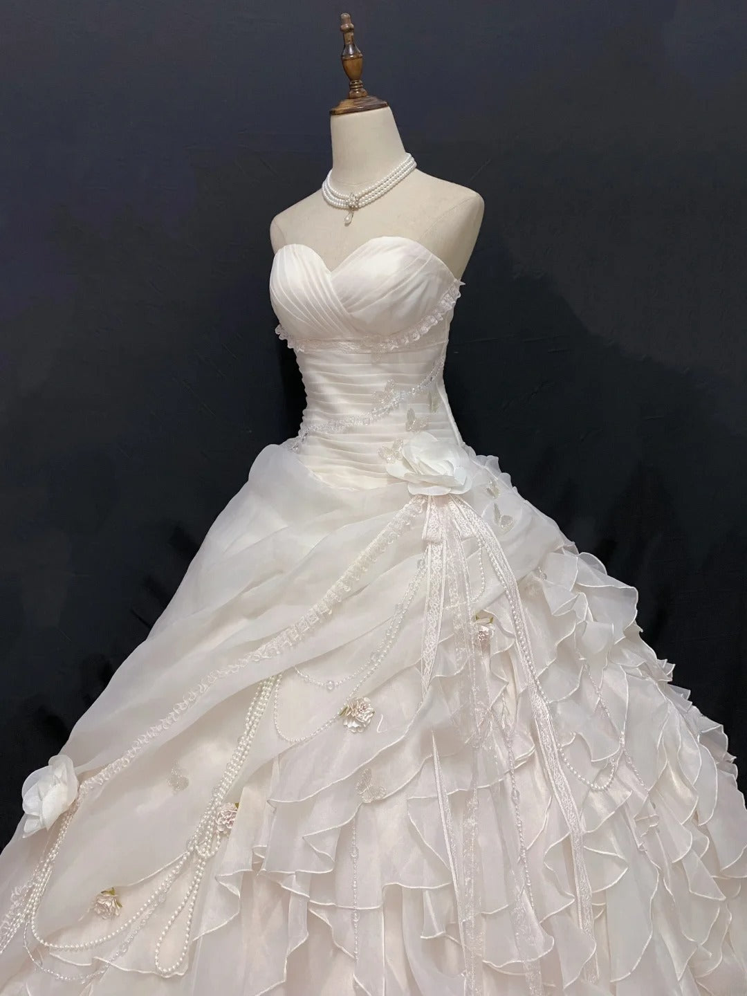 Sweety Ball Gown Sweetheart Light Pink Butterfly Long With Tiered Quince Dress inspo Quinceanera Dresses Formal Birthday Outfit RB7895