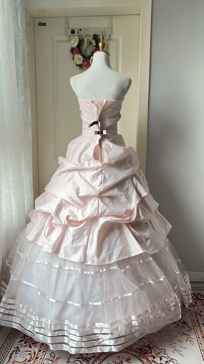 Quinceanera-Kleid für den 15. Geburtstag, schulterfreies Ballkleid in Pink mit gestuften Lagen, langes Outfit für den 16. Geburtstag RC0759
