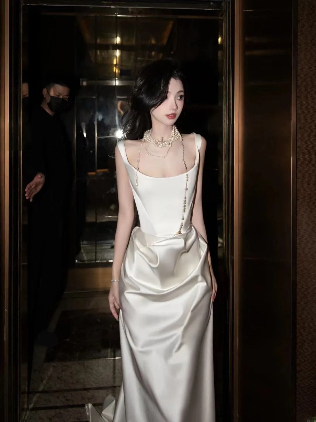 Robe de mariée longue et simple, sirène blanche, en satin plissé, style satin soyeux, coupe ajustée, AS445
