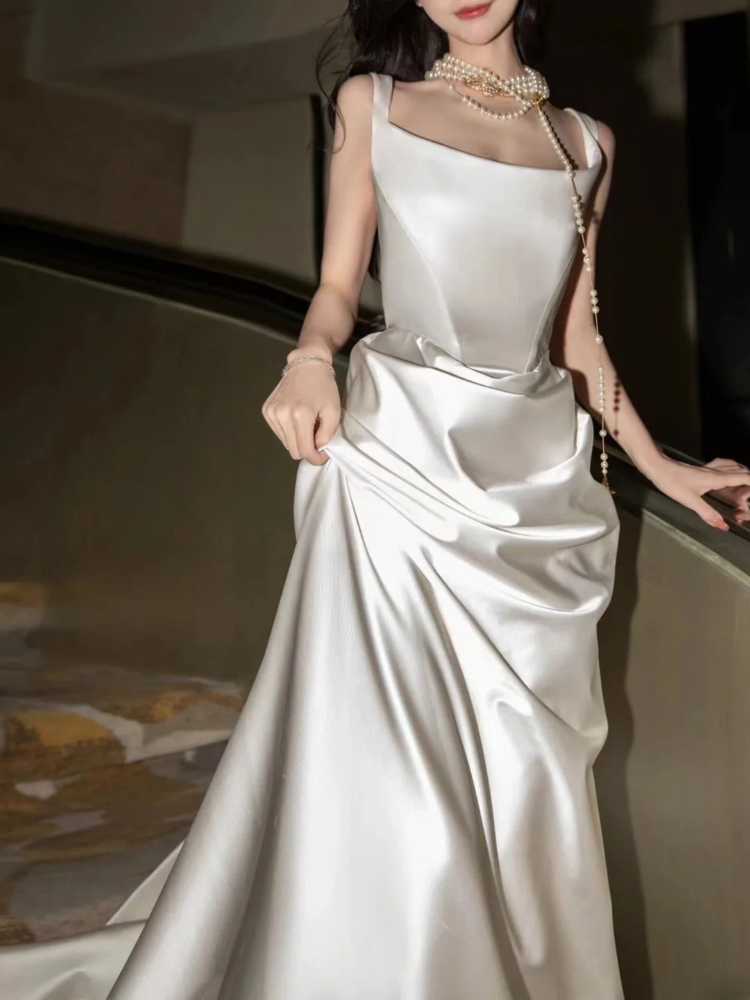 Robe de mariée longue et simple, sirène blanche, en satin plissé, style satin soyeux, coupe ajustée, AS445