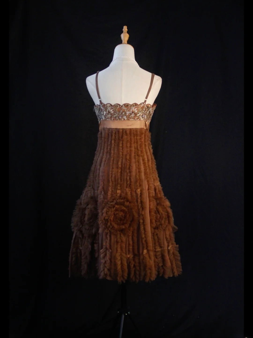 Vintage A-Linien-Kleid mit Spaghettiträgern, braunem Tüll und Spitze, ideal für den 18. Geburtstag, den Abschlussball oder als Cocktailkleid (AS445)