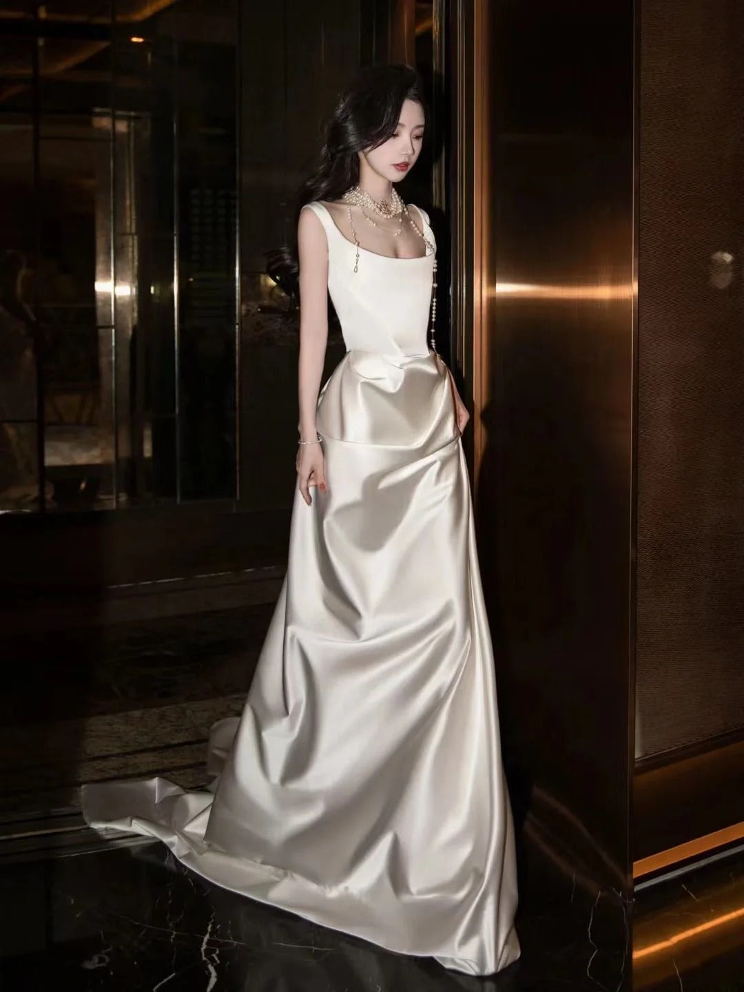 Robe de mariée longue et simple, sirène blanche, en satin plissé, style satin soyeux, coupe ajustée, AS445