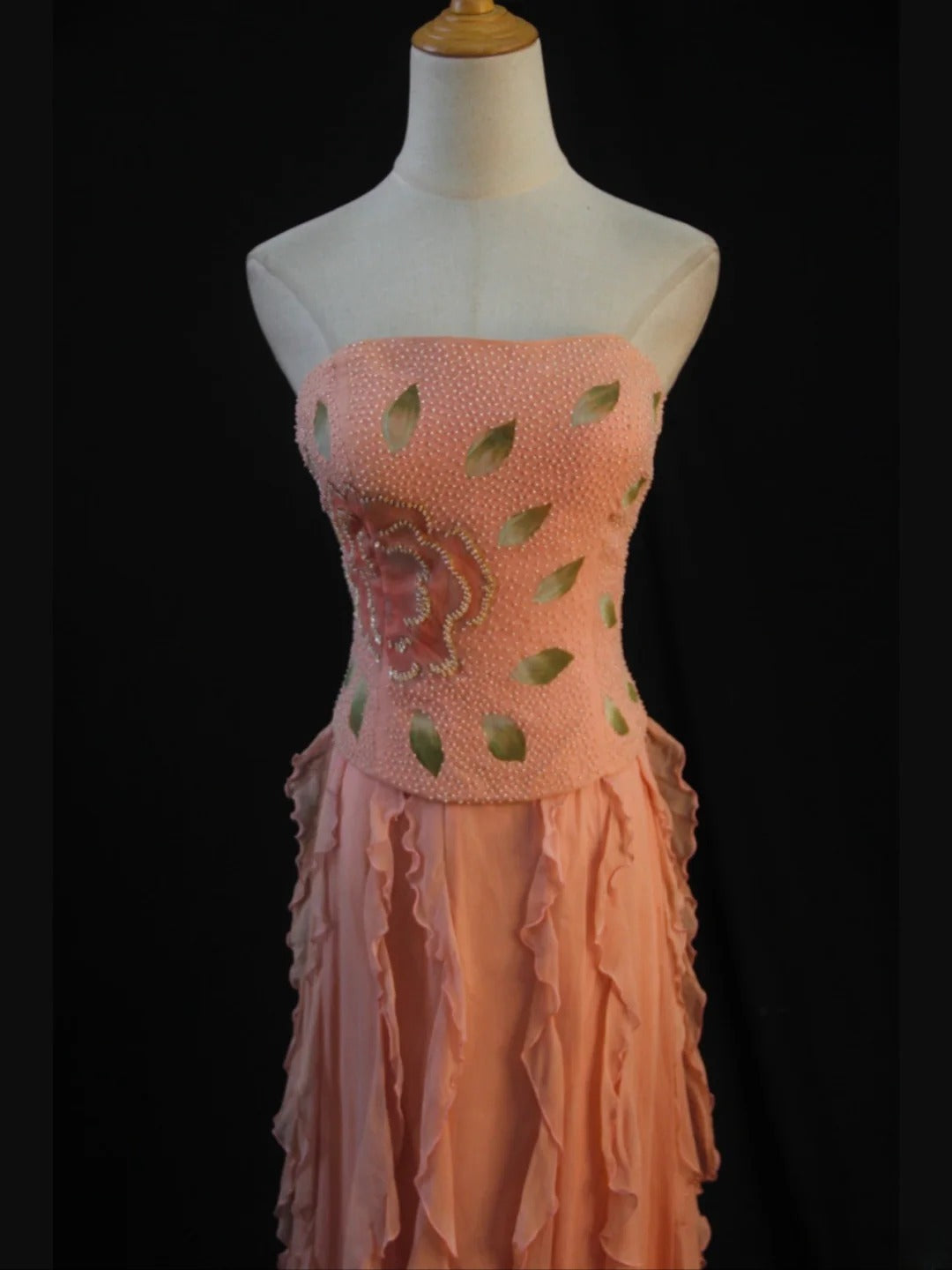 Retro-Abendkleid im Stil der 1950er Jahre: A-Linie, trägerlos, rosa Chiffon mit Perlen, langes Kleid – Inspiration für das Outfit zum 22. Geburtstag, formelles Kleid AS449