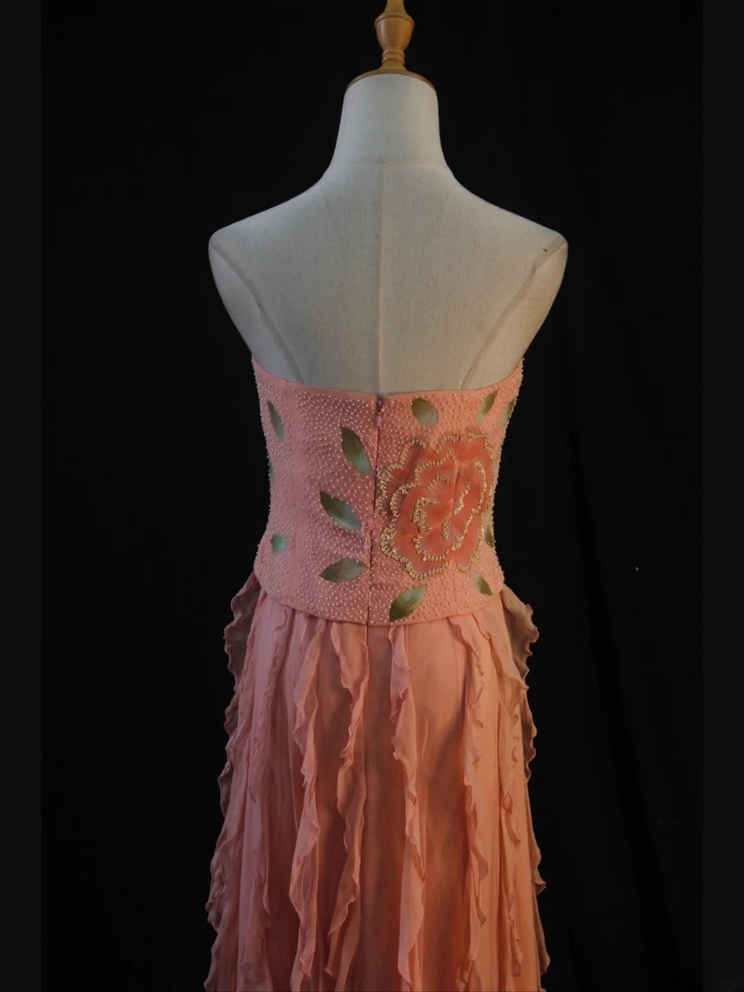 Retro-Abendkleid im Stil der 1950er Jahre: A-Linie, trägerlos, rosa Chiffon mit Perlen, langes Kleid – Inspiration für das Outfit zum 22. Geburtstag, formelles Kleid AS449