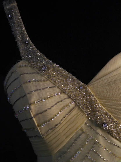 Retro-Meerjungfrauenkleid aus gelbem Chiffon im Stil der 1950er-Jahre mit silbernen Perlen, asymmetrischem Schnitt, langes Abendkleid, Inspiration für den 22. Geburtstag, formelles Kleid AS450