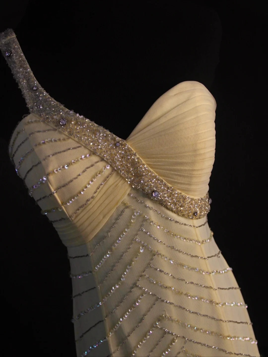 Retro-Meerjungfrauenkleid aus gelbem Chiffon im Stil der 1950er-Jahre mit silbernen Perlen, asymmetrischem Schnitt, langes Abendkleid, Inspiration für den 22. Geburtstag, formelles Kleid AS450