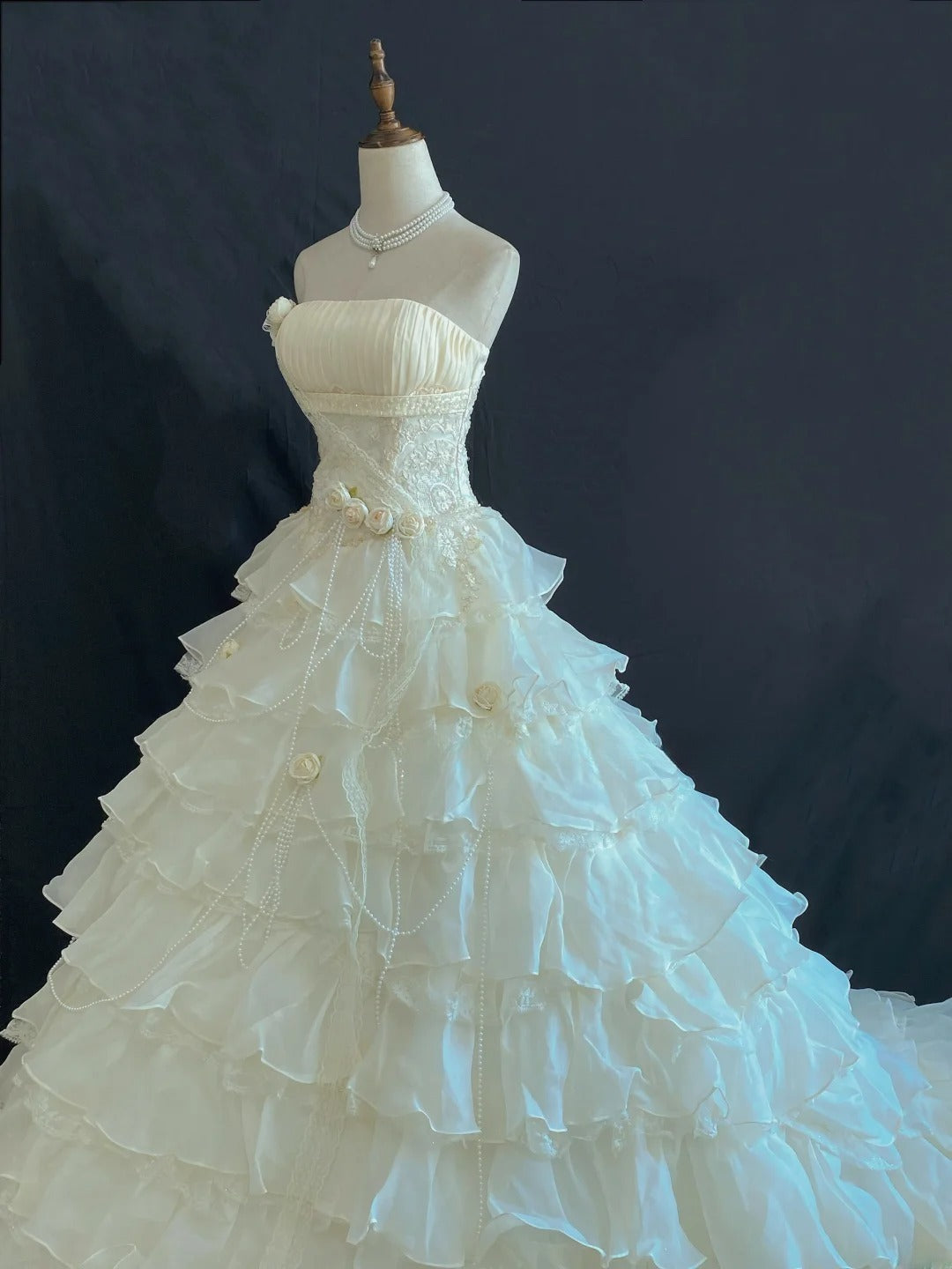 Aesthetic Ball Gown Strapless Organza Long With Tiered Layers Appliqued Quince Dress inspo Quinceanera Dresses Formal 18th Birthday Outfit RB7908
