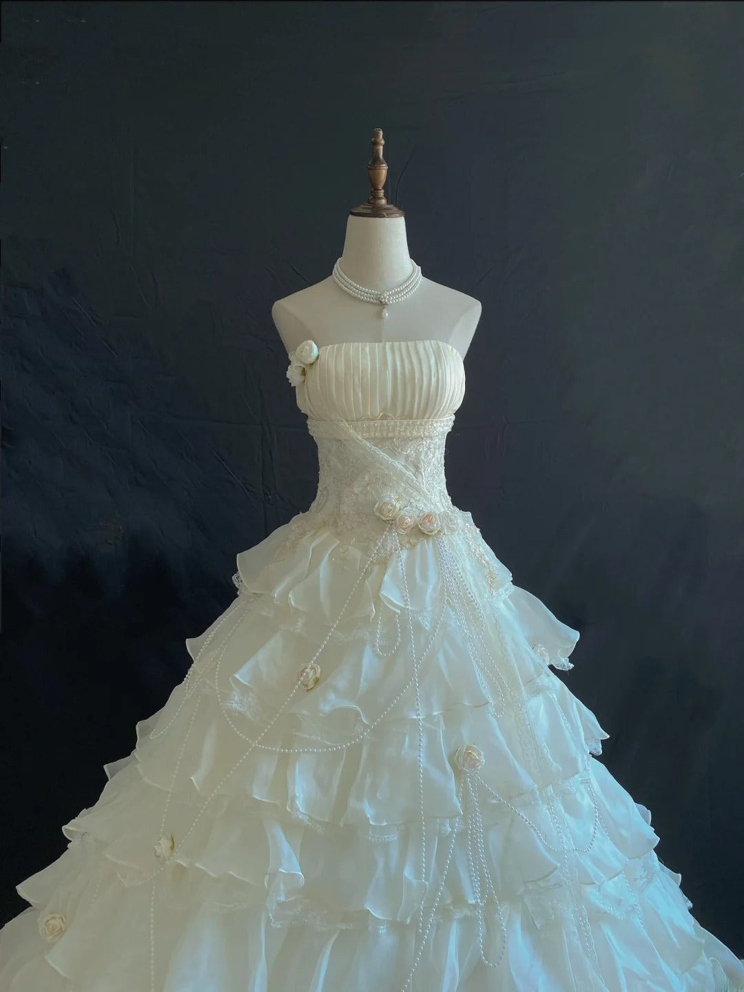 Aesthetic Ball Gown Strapless Organza Long With Tiered Layers Appliqued Quince Dress inspo Quinceanera Dresses Formal 18th Birthday Outfit RB7908