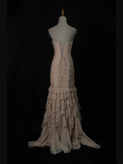 Vintage Meerjungfrauen-Kleid aus champagnerfarbenem Chiffon im Stil der 1950er Jahre mit Rüschenoberteil und Herzausschnitt – Inspiration für ein langes Ballkleid zum 18. Geburtstag (AS453)