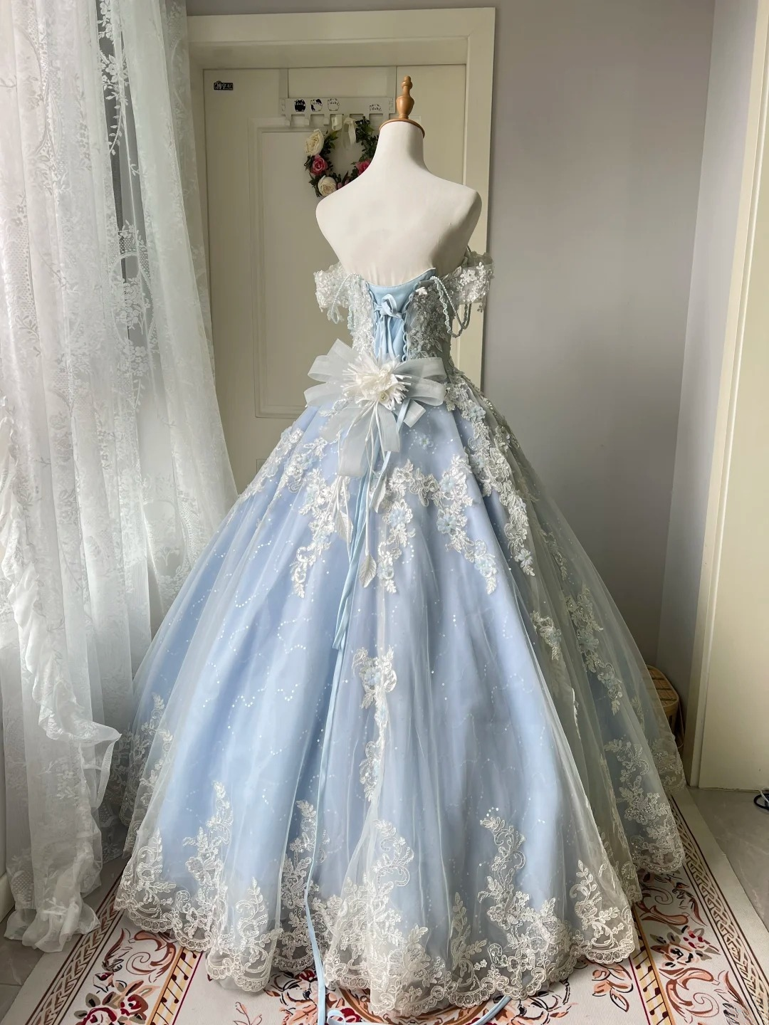 Quinceanera-Kleid für den 15. Geburtstag, Ballkleid mit Spaghettiträgern, helles Himmelblau mit Spitze, langes Outfit für den 16. Geburtstag RC0772