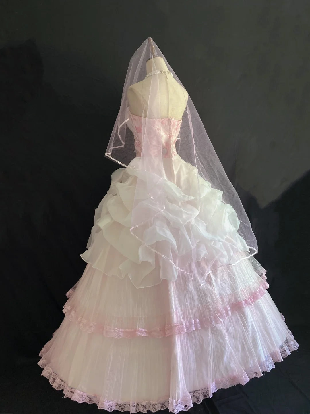 Aesthetic Ball Gown Strapless Pink Tulle Lace Long With Tiered Layers Wedding Veil Quince Dress inspo Quinceanera Dresses Formal 18th Birthday Outfit RB7912