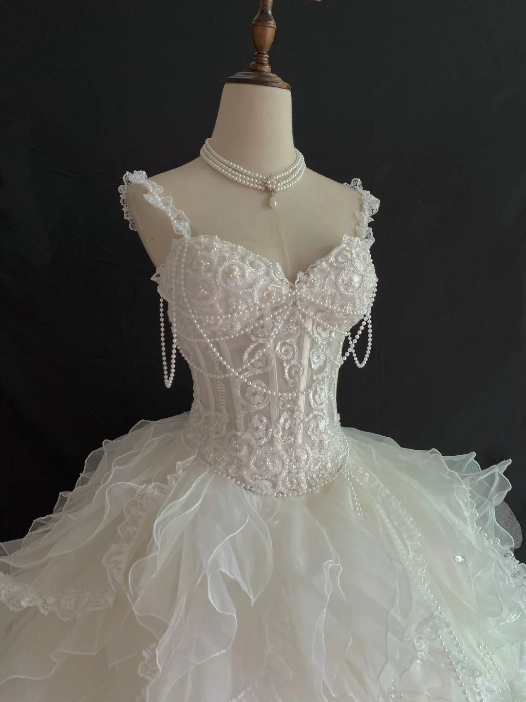 Aesthetic Ball Gown Sweetheart White Tulle Long With Tiered Layers Lace Long Quince Dress inspo Quinceanera Dresses Formal 16th Birthday Outfits RB7917