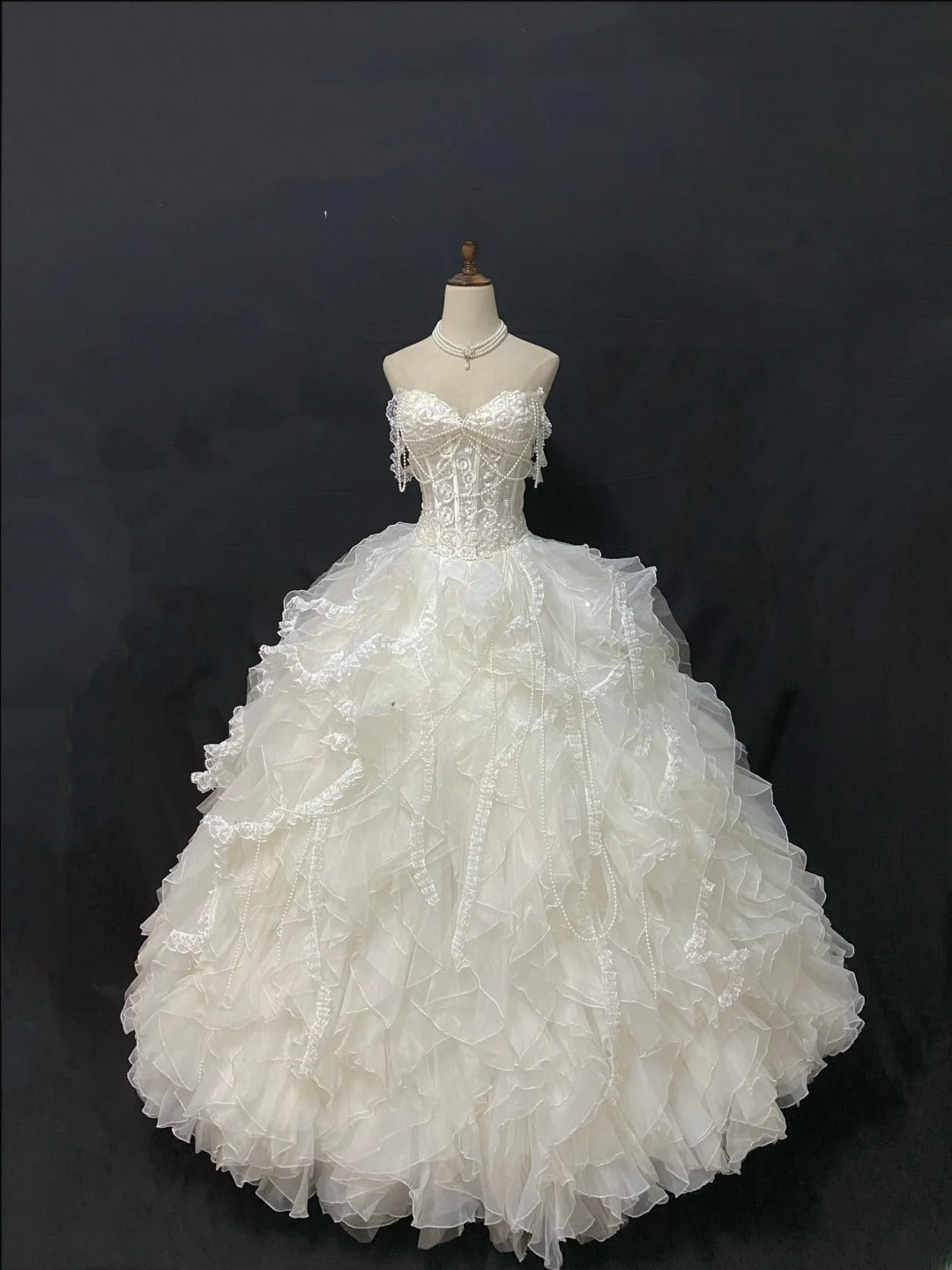 Aesthetic Ball Gown Sweetheart White Tulle Long With Tiered Layers Lace Long Quince Dress inspo Quinceanera Dresses Formal 16th Birthday Outfits RB7917