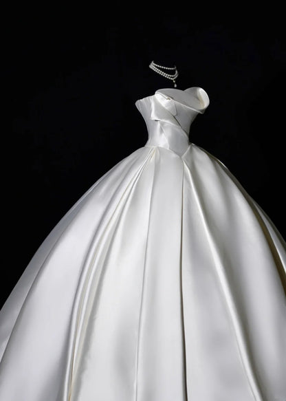 Langes Prinzessinnen-Brautkleid, Ballkleid, ärmellos, mit Herzausschnitt, aus Satin, mit plissierter Schleppe, weißes Brautkleid AS462