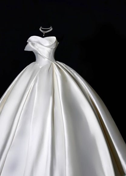 Langes Prinzessinnen-Brautkleid, Ballkleid, ärmellos, mit Herzausschnitt, aus Satin, mit plissierter Schleppe, weißes Brautkleid AS462
