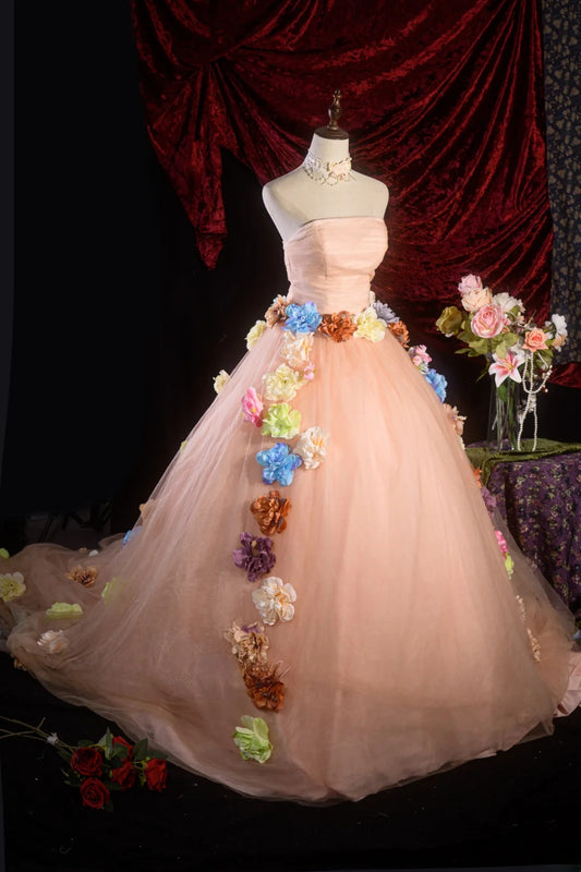 Wunderschönes trägerloses Ballkleid in zartem Rosa für die Quinceañera mit Blumen für 15-jährige, formelles Outfit RB8628