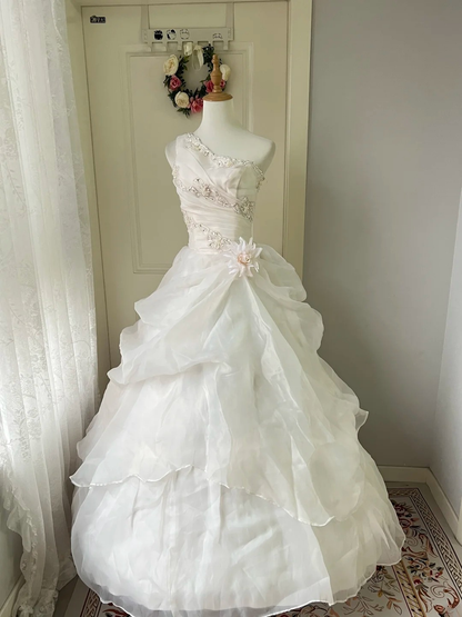Ideen für Sweet 16 Kleider Ballkleid One-Shoulder Weiß mit gestuftem Spitzen-Ballkleid Sweet Sixteen Kleid zum 16. Geburtstag RC0781