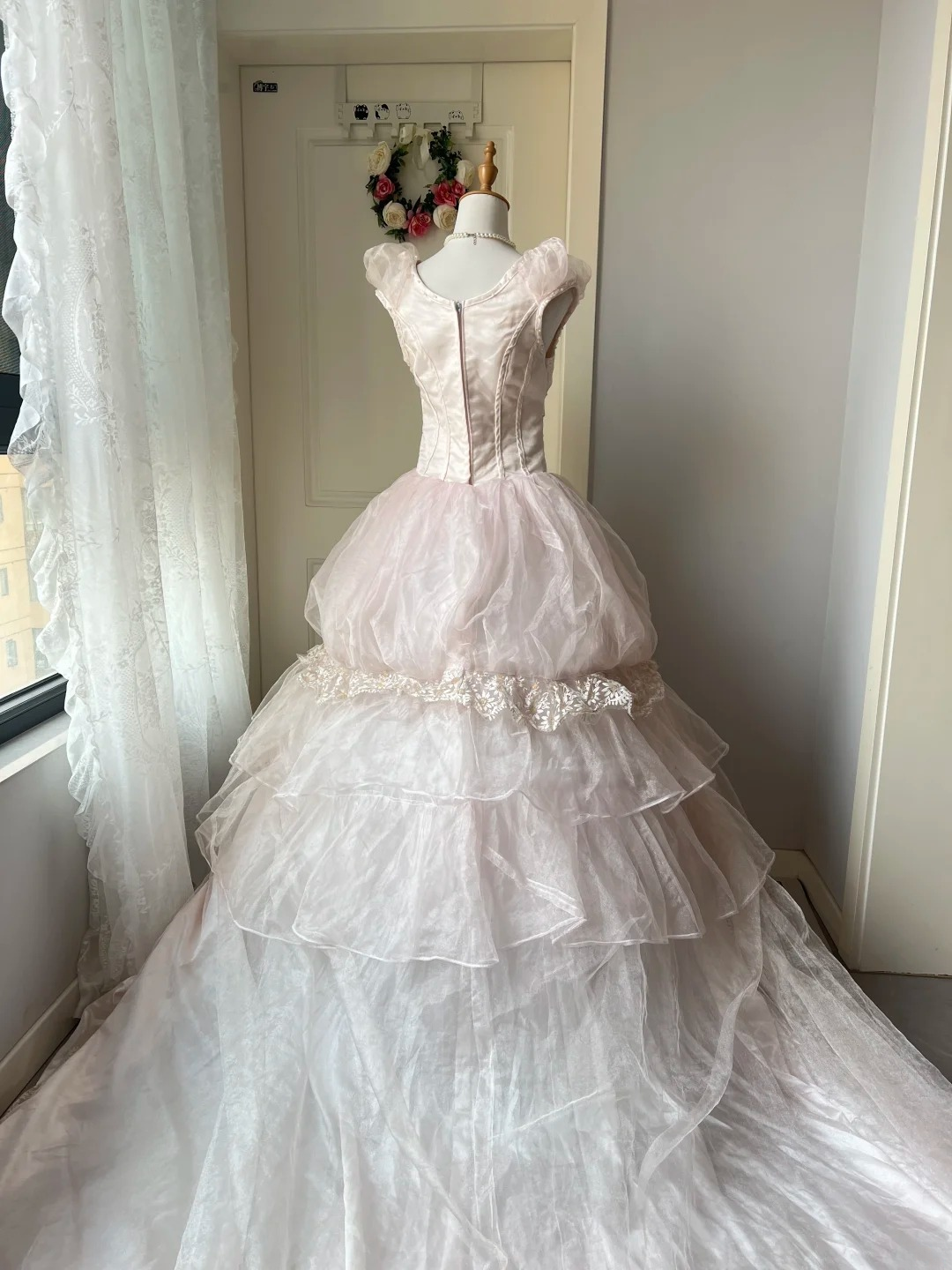Ideen für Sweet 16 Kleider Ballkleid U-Boot-Ausschnitt Hellrosa mit Ärmeln Ballkleid Sweet Sixteen 16. Geburtstag Kleider RC0785
