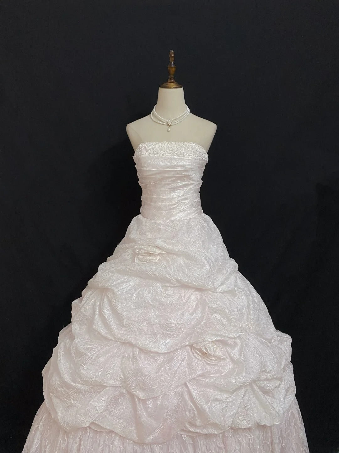 Princesses Fairytale Ball Gown Strapless Light Pink With Tiered Layers Lace Quince Dress Quinceanera Dresses Formal 16th Birthday Outfit RB7932