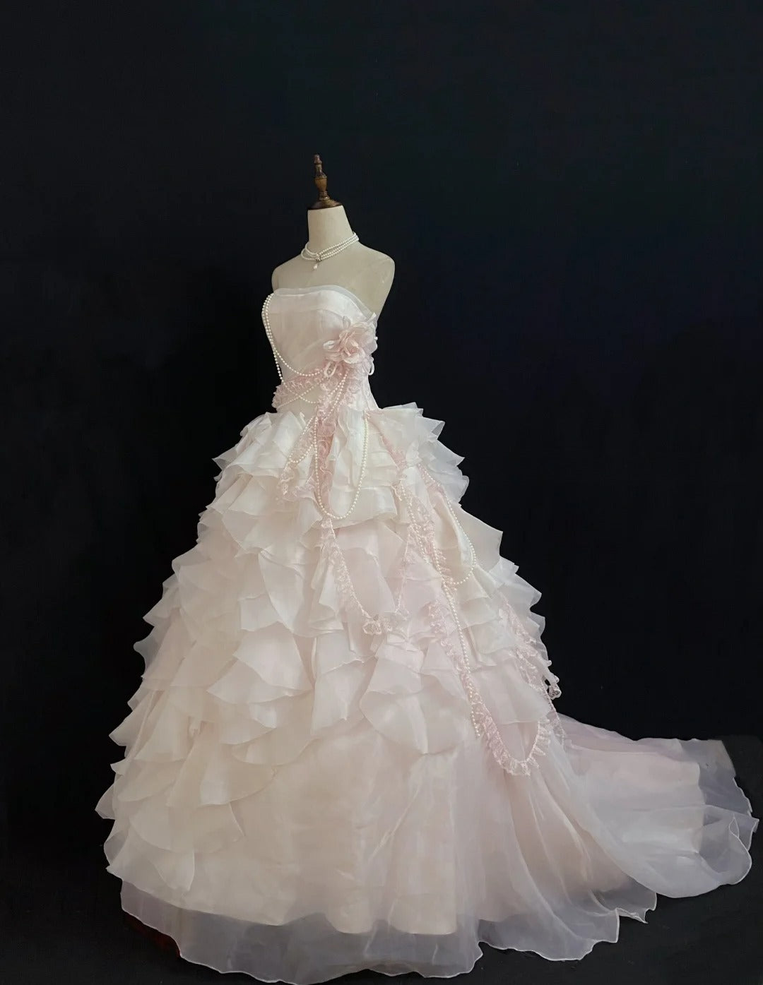 Aesthetic Ball Gown Strapless Light Pink Long With Appliques Tiered Layers Long Quince Dress Quinceanera Dresses Formal Birthday Outfits RB7940