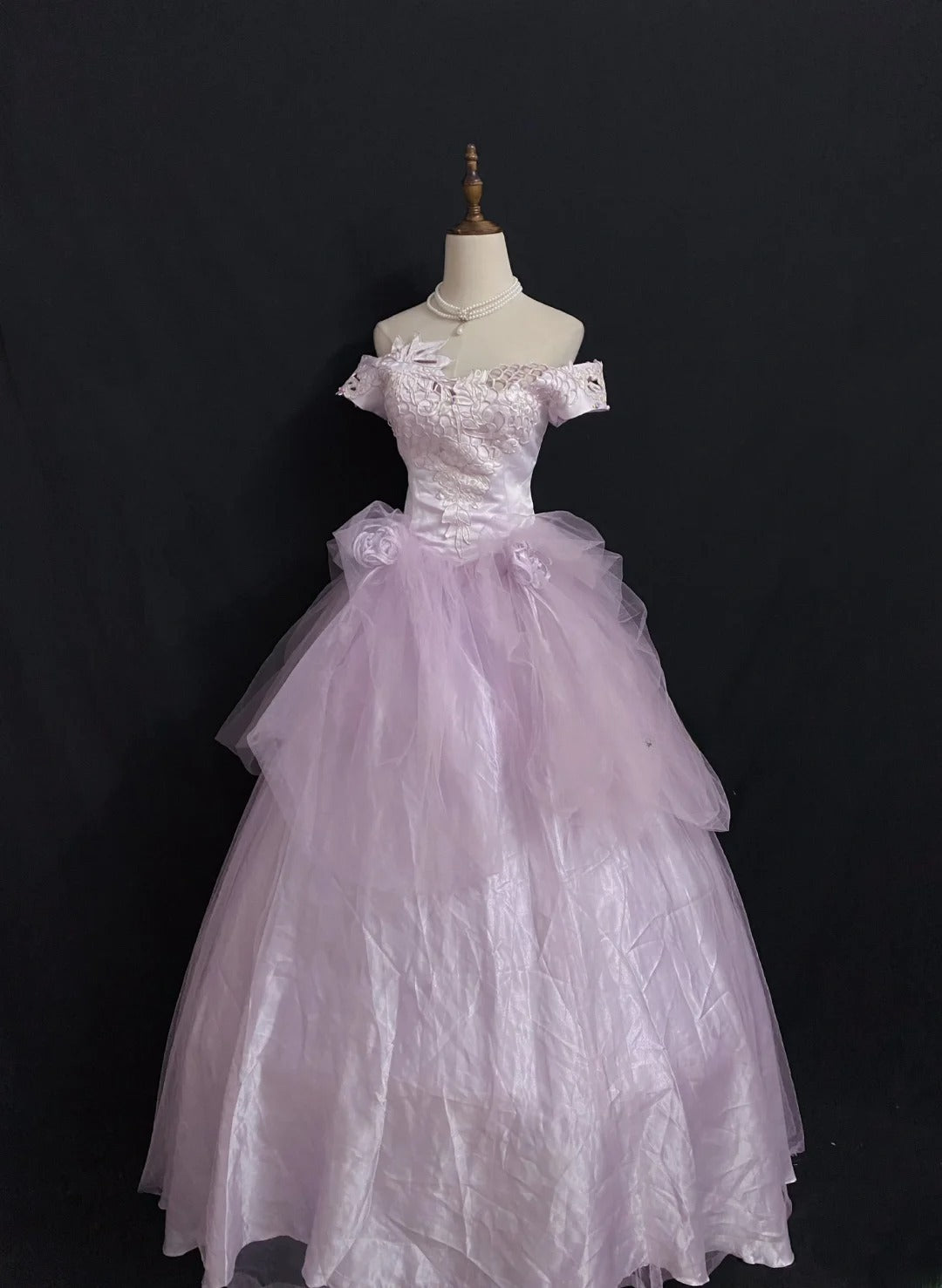 Princesses Fairytale Ball Gown Off The Shoulder Lilac With Flowers Lace Quince Dress Quinceanera Dresses Formal 16th Birthday Outfit RB7945