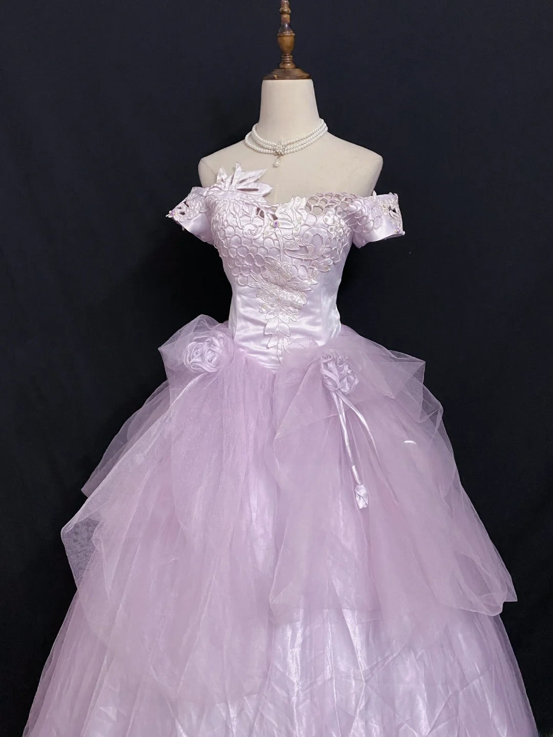 Princesses Fairytale Ball Gown Off The Shoulder Lilac With Flowers Lace Quince Dress Quinceanera Dresses Formal 16th Birthday Outfit RB7945