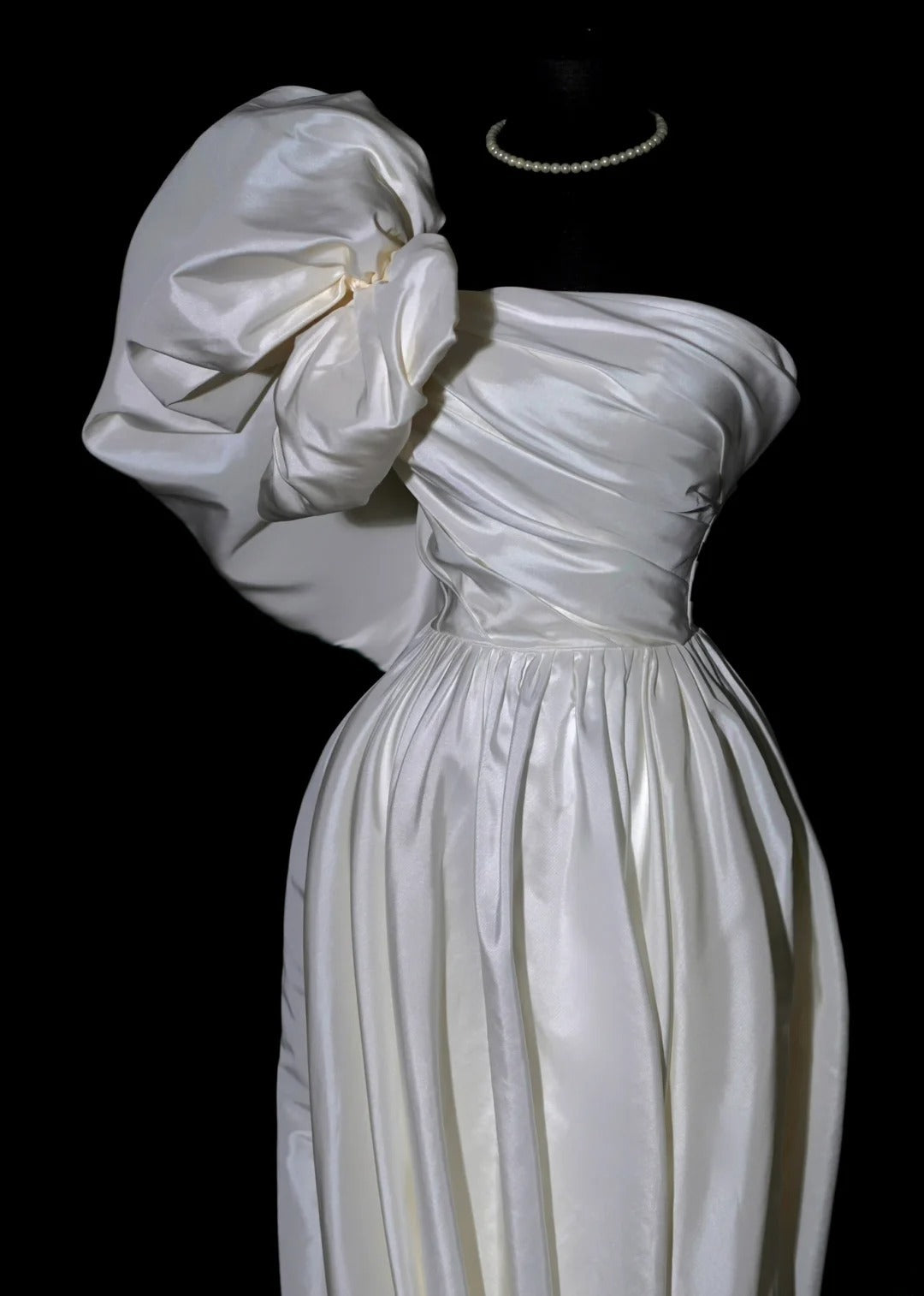 Modest Long Wedding Dresses A Line One Shoulder Satin Style For Bride With Pleated Bodice Train Bridal Dresses AS488