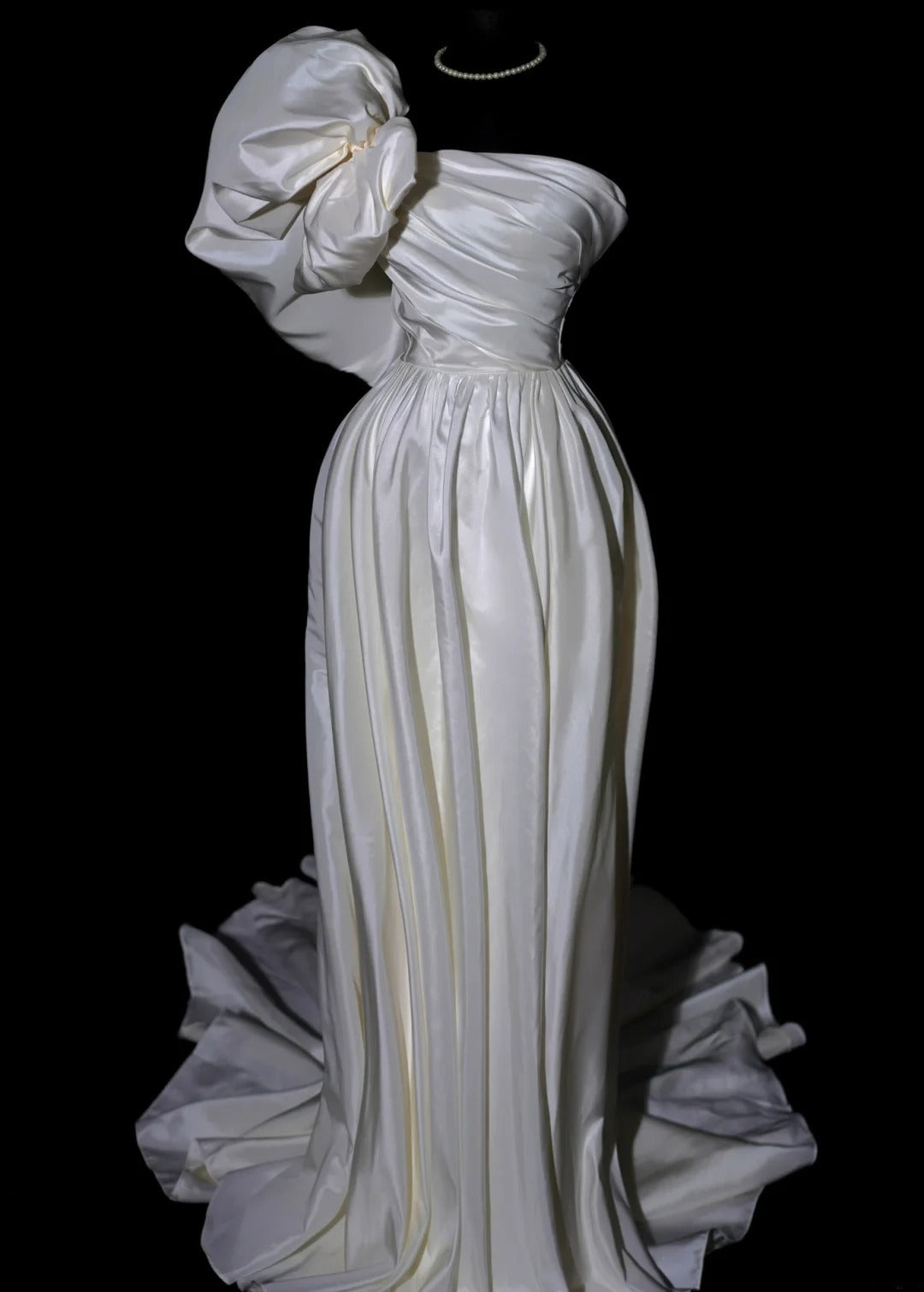 Modest Long Wedding Dresses A Line One Shoulder Satin Style For Bride With Pleated Bodice Train Bridal Dresses AS488