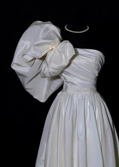 Modest Long Wedding Dresses A Line One Shoulder Satin Style For Bride With Pleated Bodice Train Bridal Dresses AS488