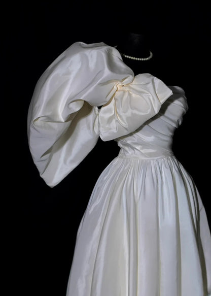 Modest Long Wedding Dresses A Line One Shoulder Satin Style For Bride With Pleated Bodice Train Bridal Dresses AS488
