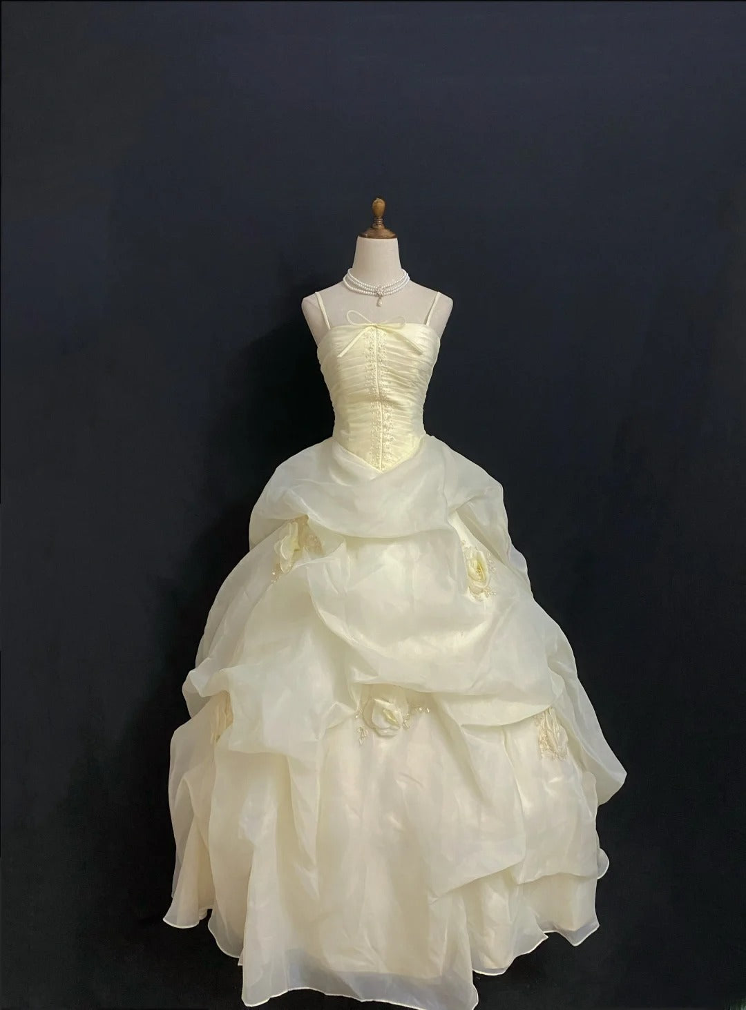 Princesses Fairytale Ball Gown Spaghetti Straps Yellow Long With 3D Flowers Long Quince Dress Quinceanera Dresses Formal Birthday Outfits RB7951