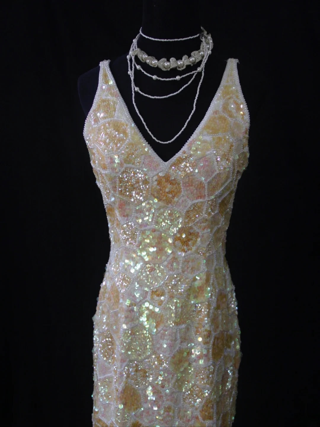 Retro-Etui-Kleid im 80er-Jahre-Stil mit V-Ausschnitt, Pailletten, lang und schmal geschnitten – Inspiration für das Outfit zum 22. Geburtstag – formelles Kleid AS495