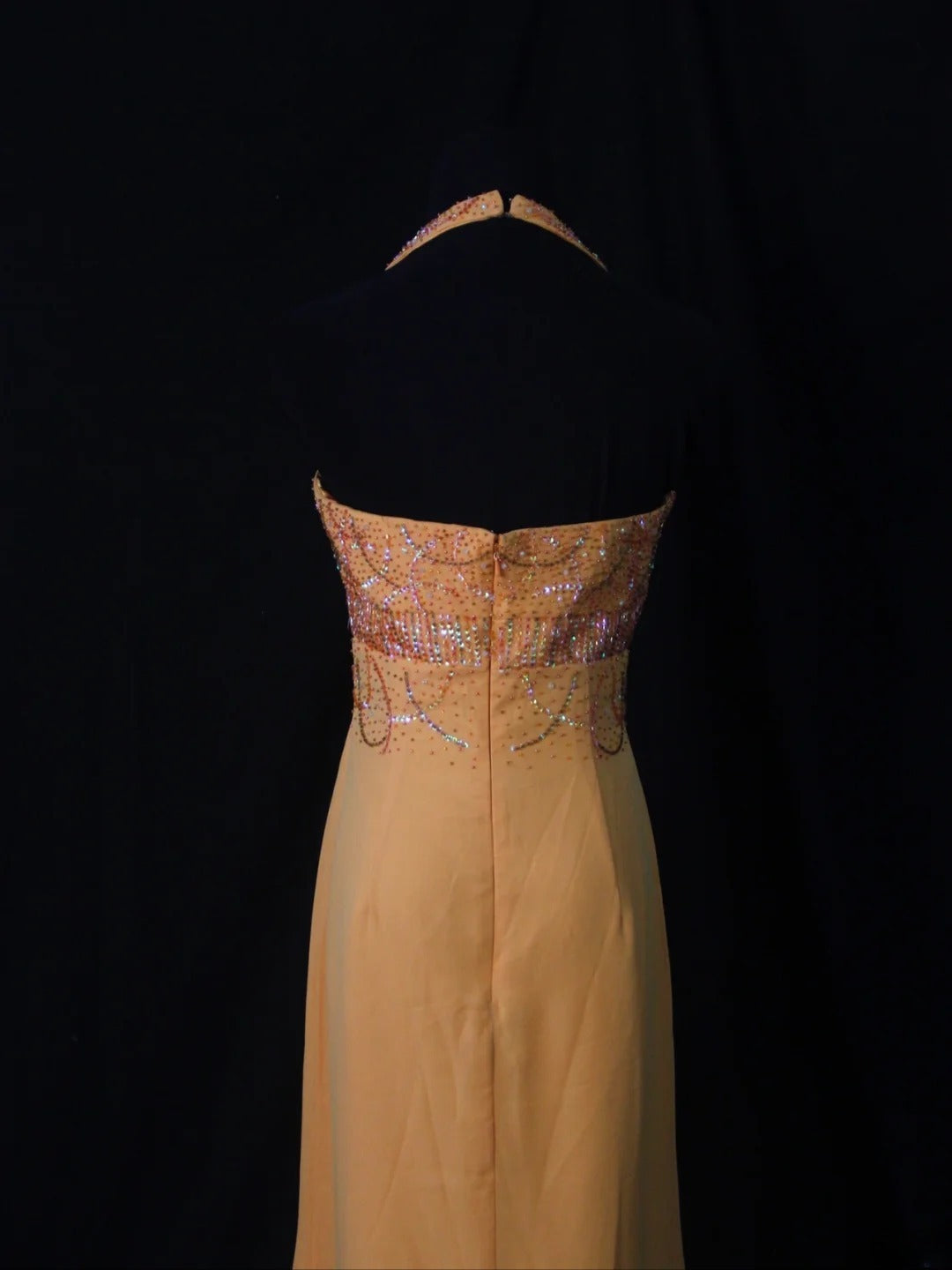 Robe de bal rétro années 80, dos nu asymétrique, en mousseline orange avec perles argentées - Inspiration pour une tenue de 22e anniversaire - Robe de soirée AS498