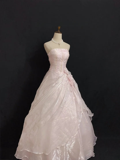 Princesses Fairytale Ball Gown Strapless Light Pink With Flowers Ruffled Quince Dress Quinceanera Dresses Formal 16th Birthday Outfit RB7957