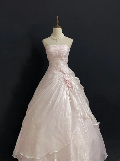 Princesses Fairytale Ball Gown Strapless Light Pink With Flowers Ruffled Quince Dress Quinceanera Dresses Formal 16th Birthday Outfit RB7957