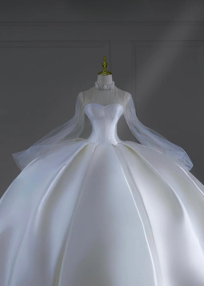 Prinzessinnen-Brautkleid, langes Ballkleid, hochgeschlossen, lange Ärmel, plissiert, Satin, mit Schleppe, weißes Brautkleid AS507