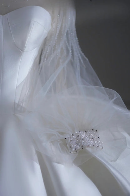 Prinzessinnen-Brautkleid, langes Ballkleid, hochgeschlossen, lange Ärmel, plissiert, Satin, mit Schleppe, weißes Brautkleid AS507