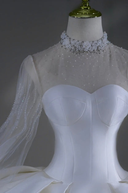 Prinzessinnen-Brautkleid, langes Ballkleid, hochgeschlossen, lange Ärmel, plissiert, Satin, mit Schleppe, weißes Brautkleid AS507