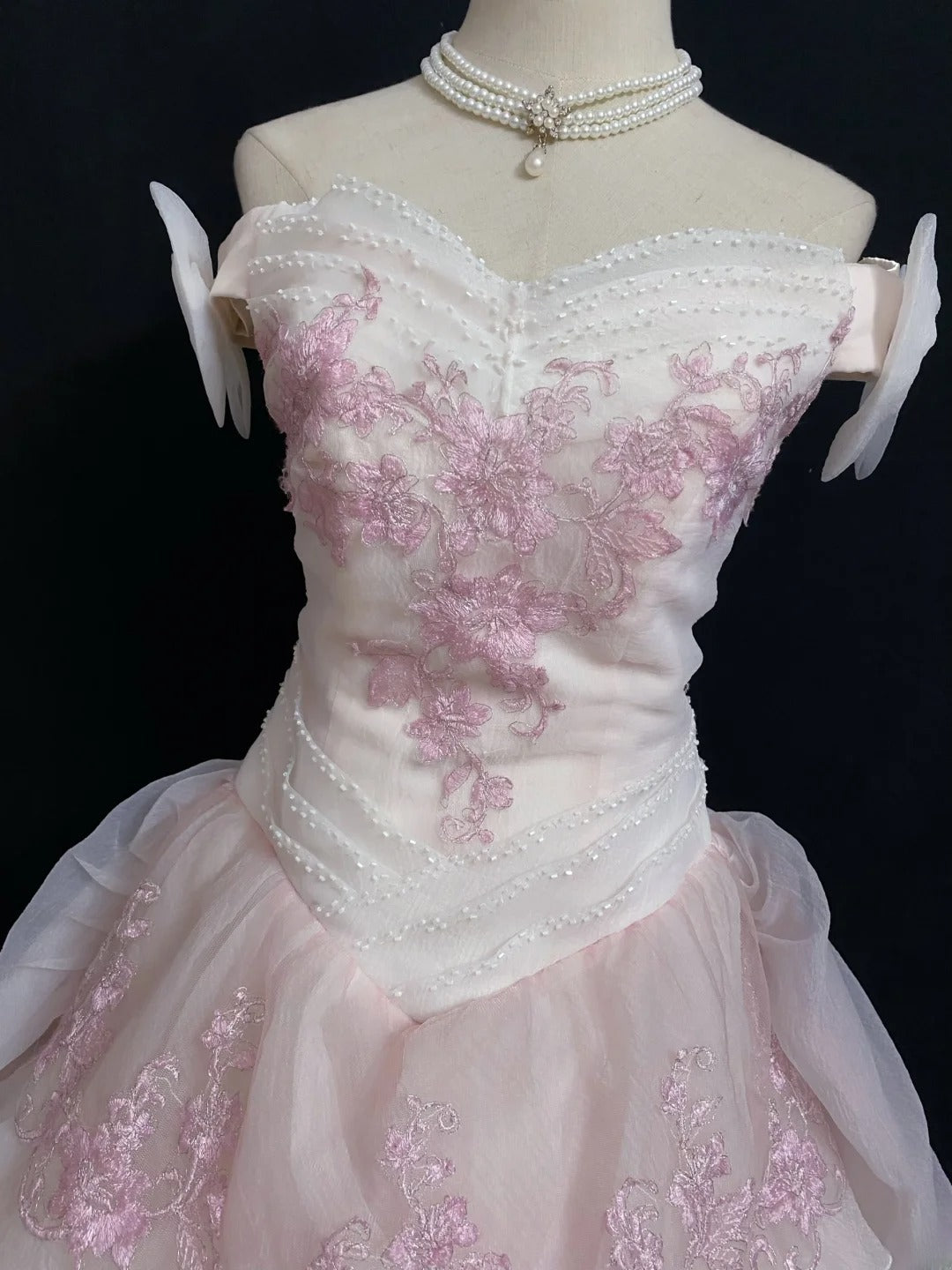Princesses Fairytale Ball Gown Off The Shoulder Blush Pink With Tiered Lace Quince Dress Quinceanera Dresses Formal 16th Birthday Outfit RB7968