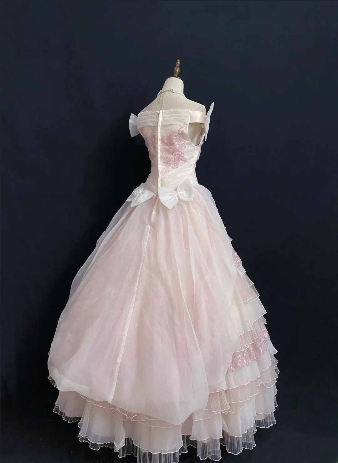 Princesses Fairytale Ball Gown Off The Shoulder Blush Pink With Tiered Lace Quince Dress Quinceanera Dresses Formal 16th Birthday Outfit RB7968