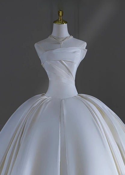 Romantisches langes Brautkleid, weißes Ballkleid, trägerlos, figurbetont mit Schleppe, Brautkleid AS509