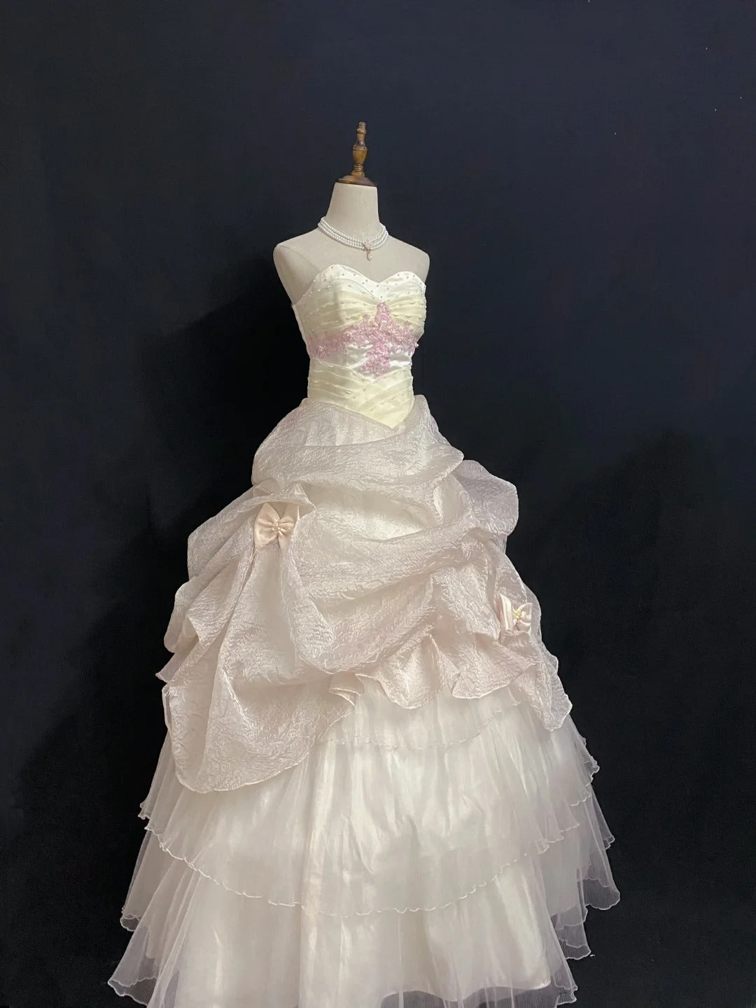 Princesses Fairytale Ball Gown Sweetheart Light Pink With Bow Tiered Layers Quince Dress Quinceanera Dresses Formal 17th Birthday Outfit RB7977