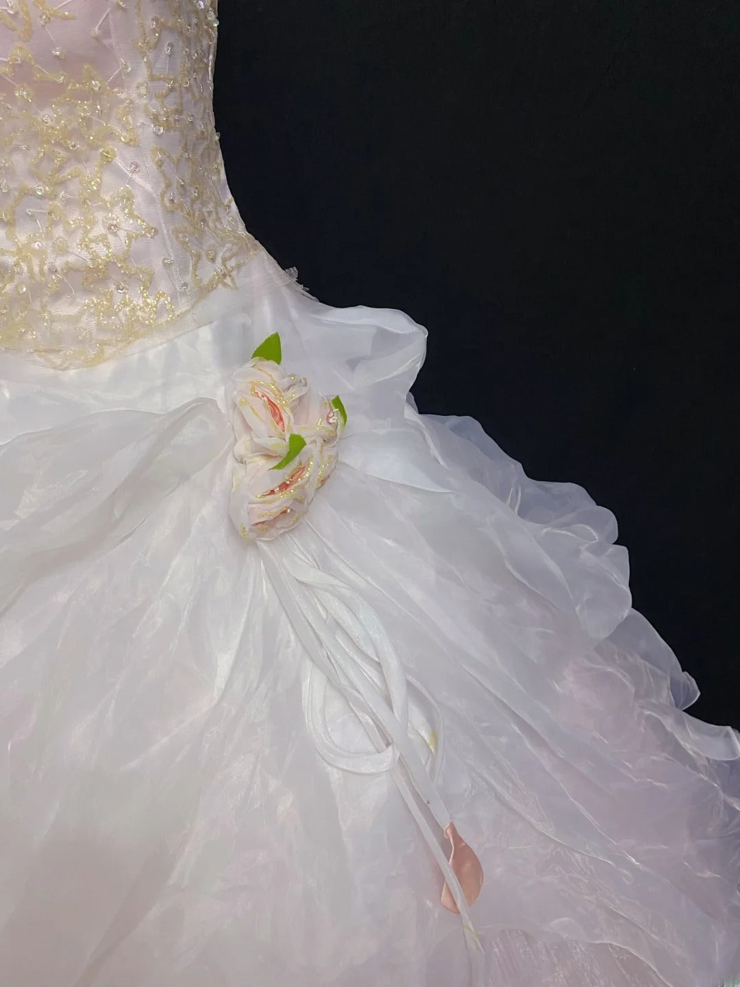 Princesses Fairytale Ball Gown Strapless Pink Long With Gold Lace Flowers Quince Dress Quinceanera Dresses Formal Birthday Outfits RB7978