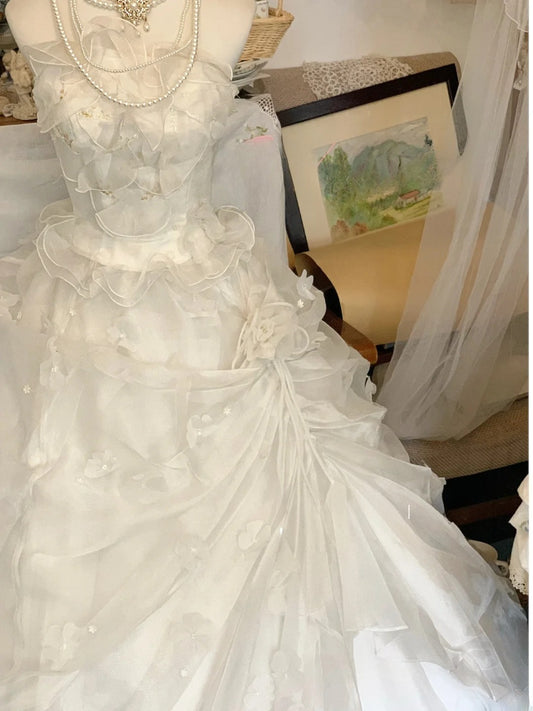 Vintage Wedding Dress White Ball Gown Strapless With Tiered Layers Bridal Gown for Big Day RB9580