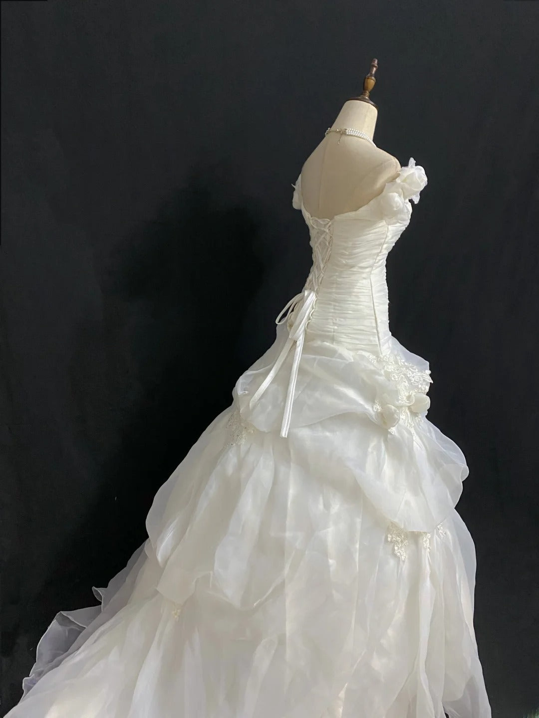 Vintage 80s Ball Gown Off The Shoulder Organza White With Flowers Drop Waist Brides Gown Bridal Dress Wedding Dresses RB7986