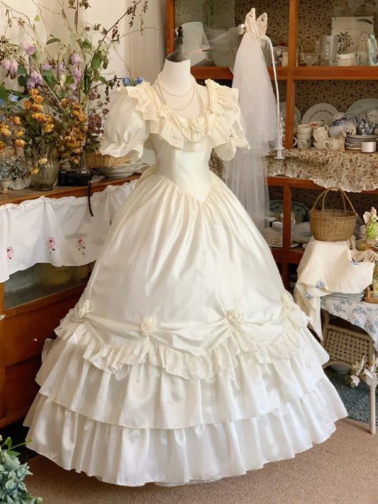 Vintage Wedding Dress White Ball Gown With Ruches Short Sleeves Bridal Gown for Big Day RB9596